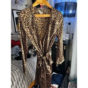 PINk K animal pring leopard cheetah pj pajama lounge Satin robe